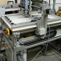 CNC Portal-Fräse mit fahrbaren Untergestell, PC und viel Zubehör