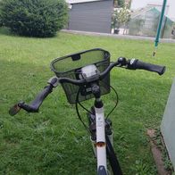 E-Bike Bosch DA wenig gebaucht, 28 7G. weiss-petrol mt. zusätzlichen Ersatzakku