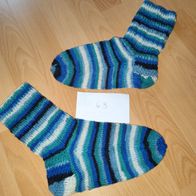Selbst gestrickte Strümpfe Stricksocken Handarbeit Größe 43