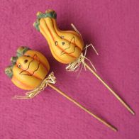 Blumenstecker Herbstdeko Keramik Kürbis am Stab Ø 5cm Dekostecker Halloween Deko