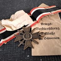 Kriegsverdienst Kreuz 1939 KVK + Tüte + Band Orden Medaille Herst.14 Orth/ Wien