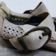 Pumps von Rieker Gr.42 mit Lochmuster echt Leder *