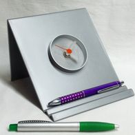 Quartz-Standuhr aus Kunststoff silber - volle Funktion