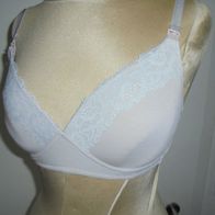 BH wattiert mit Spitze Gr.75 B *