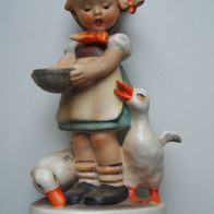 Hummel Göbel Figur "Entenmütterchen", Nr. 197/1, Höhe ca. 15 cm