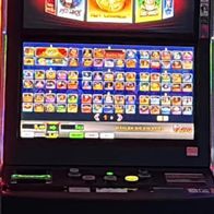 Novoline Spielautomat mit XL Spielepaket 1,5 Jahre alt