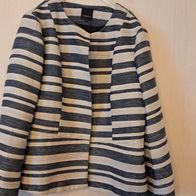 Leichte, freche Jacke in Gr. 42