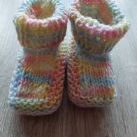 Baby Schuhe 0 - 3 Monate gestrickt Neu