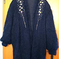 Strickjacke Mohair Stickerei Perlen blau Handgestrickt Schulterbreite ca 68 cm