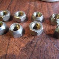 8x alte original DDR unbenutzt Trabant Wartburg Radmutter Mutter Felge Rad Neu