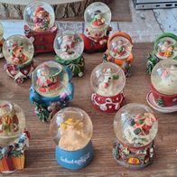 20 weihnachtliche Schneekugeln - gesammelt über 25 Jahre lang ! Zustand 1a !