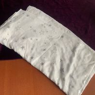 weißes Tuch mit Sternchen, Schal