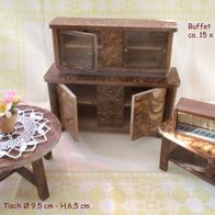 Puppenhaus Zubehör / Möbel Buffet mit Bierlasur, mit Radio, rundem Tisch und Beistell