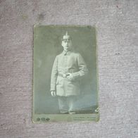 großes Pappfoto Soldat mit Pickelhaube