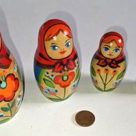 russische Steckpuppe Matroschka / Babuschka 5-tlg. Höhe 9 cm