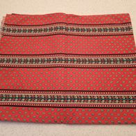 rot gemusterter Stoff Folklore ca. 140 x 146 / 185 cm