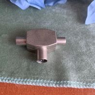TV Splitter T-Verteiler 2x Stecker und 1x Kupplung