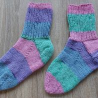 Gestrickte Socken/Strümpfe gr. 40/41 Neu