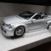 Mercedes-Benz CLK DTM AMG Cabrio von Kyosho 1:18 in OVP