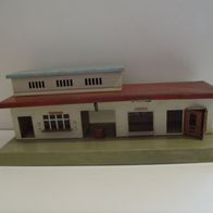 Kibri Bahnhofsgebäude für die Tinplate Spur 0 Bahn
