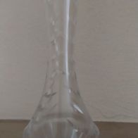 Glasvase mit dekorativem Schliff