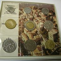San Marino KMS 1982 mit 9 Münzen "Soziale Errungenschaften"
