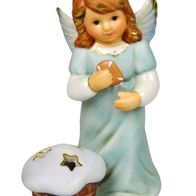 Goebel "Kleines Leckermäulchen" Engel mit Lebkuchen Duftkugel Kapelle Winterdorf NEU