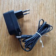 Stecker Netzteil 5,5mm Hohlstecker 5V Ladegerät z.B. Lampen