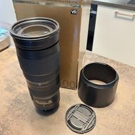 Nikon 200-500 / 5.6. AF-S ED VR Objektiv in sehr gutem Zustand