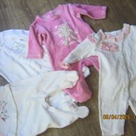 Strampler 4 Stück rosa -weiß größe 62-68