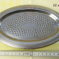 schöne alte Servierschale - ovale Tablettschale mit Hammerschlag