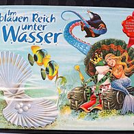 Im blauen Reich unter Wasser mit Pop up Seiten