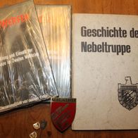 Konvolut Bücher über Nebelwerfer plus Abzeichen
