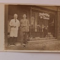 Mühlhausen i. Thür.: Friseur-Geschäft Karl Rassloff (Grünstr. 52), Foto-Ak um 1925