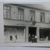 Schleswig an der Schlei, Stadt: Geschäft Jensen (Stadtweg 59), Foto-Ak 1925