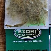 Neu 2 Fliegenbinden Exori Cul de Canard Feder CDC Farbe Oliv Weiß Trocken Fliege