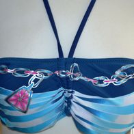 Bikini in verschieden blautönen und weiß in den Größen M, L und XL