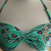 Bikini in türkis mit Blumenmuster in den Größen L und XL