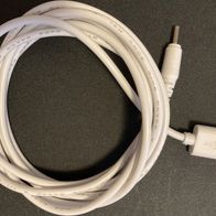 Stromkabel 1,8 m, USB-A-Stecker auf Hohlstecker 2,5 mm × 0,7 mm, Minus außen, weiß