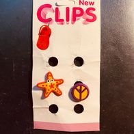 2 Clogs Anstecker Pins Charms Clips Schmuck, neu