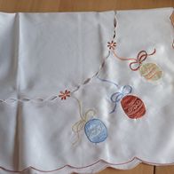 Schöne Mittel-Tischdecke Ostereier