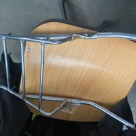 Suzuki RV 125 in Einzelteilen : hier original Gepäckträger Oldtimer
