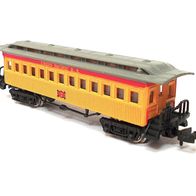 Coach, 7, Union Pacific R.R., gelb-grau, Ep1, Bachmann 75651, Spur N