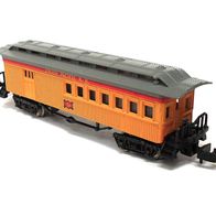 Combine, 9, Union Pacific R.R., gelb-grau, Ep1, Bachmann 75551, Spur N