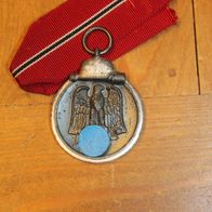 Original Winterschlacht i. Osten Medaille m. Hersteller 18 (8)