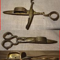 DM Dochtschere Messing alt Handarbeit antik Vintage 16,2x5 volle Funktion einwandfrei
