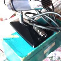 Älteres Dynamisches Nieren Mikrofon mit Tischständer