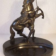 Alte, Metallfigur mit Bronze-Patina - " Andenken von Warschau " * *