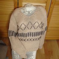 Pullover beige V-Ausschnitt Grobstrick Stickerei S M