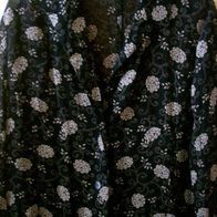Bluse schwarz mit Blumenmuster